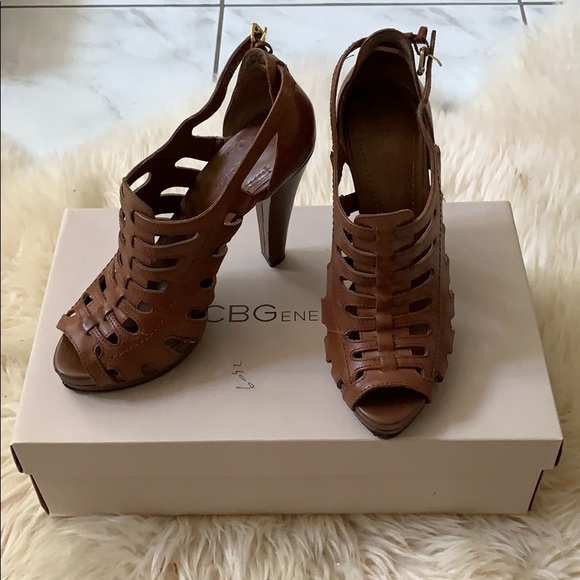 Bcbgeneration brown heeled sandals